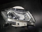 Oto Çıkma Parça / Nissan / Navara / Far & Stop / Sağ Ön Far / Çıkma Parça 