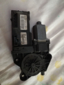 Oto Çıkma Parça / Renault / Megane / Oto Cam / Cam Krikosu / Çıkma Parça 
