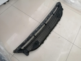 Oto Çıkma Parça / Mercedes / E Serisi / Tampon / Orta Izgara / Çıkma Parça 