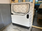 Oto Çıkma Parça / Renault / Trafic / Kaporta & Karoser / Kapı Menteşesi / Çıkma Parça 