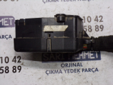 Oto Çıkma Parça / Volkswagen / Golf / Elektrik / Sigorta Kutusu / Çıkma Parça 