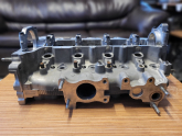Oto Çıkma Parça / Toyota / Corolla / Motor / Silindir Kapağı / Çıkma Parça 