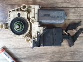 Oto Çıkma Parça / Volkswagen / Passat / Oto Cam / Cam Motoru / Çıkma Parça 