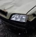 2001 model volvo s40 çıkma sol far.
