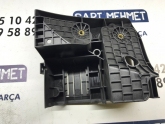 Oto Çıkma Parça / Volkswagen / Golf / Elektrik / Sigorta Kutusu / Çıkma Parça 