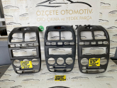Oto Çıkma Parça / Hyundai / Accent / Göğüslük & Torpido / Gösterge Çerçevesi / Çıkma Parça 