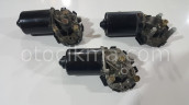 VW VENTO  ORJİNAL SİLECEK MOTORU KARE SOKETLİ TİP SÖKME