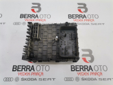 Oto Çıkma Parça / Volkswagen / Passat / Elektrik / Sigorta Kutusu / Çıkma Parça 