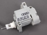 Oto Çıkma Parça / Audi / A4 / Yakıt / Depo Kapağı / Sıfır Parça 