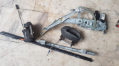 Oto Çıkma Parça / Opel / Corsa / Oto Cam / Cam Krikosu / Çıkma Parça 