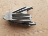 Oto Çıkma Parça / Audi / A4 / Motor / Takozu & Kulağı / Çıkma Parça 