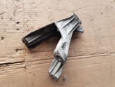 Oto Çıkma Parça / Audi / A6 / Motor / Takozu & Kulağı / Çıkma Parça 