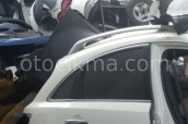 FX35 İNFİNİTİ KOMPLE SAĞ ARKA KAPI CAMI.
