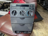 Oto Çıkma Parça / Toyota / Corolla / Göğüslük & Torpido / Havalandırma Izgaraları / Çıkma Parça 