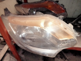 Oto Çıkma Parça / Mitsubishi / L200 / Far & Stop / Sağ Ön Far / Çıkma Parça 