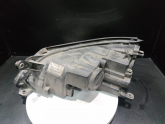 Oto Çıkma Parça / Volkswagen / Tiguan / Far & Stop / Sağ Ön Far / Çıkma Parça 