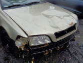 2001 model volvo s40 çıkma kaput.