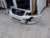Oto Çıkma Parça / Volvo / XC60 / Tampon / Ön Tampon / Çıkma Parça 