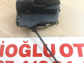 Oto Çıkma Parça / Renault / Megane / Kaporta & Karoser / Kapı Kilidi / Çıkma Parça 