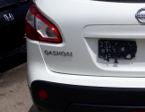 2011 NİSSAN QASHQAİ HATASIZ BAGAJ MARKA YAZISI.