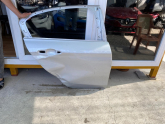 Fiat egea sag arka kapı gri renk hasarlı
