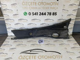 Oto Çıkma Parça / Renault / Clio / Oto Cam / Ön Cam Izgarası / Çıkma Parça 