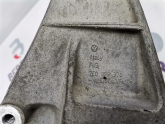 Oto Çıkma Parça / Volkswagen / Transporter / Motor / Takozu & Kulağı / Çıkma Parça 