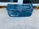 Toyota corolla arka bagaj kapagı az hasarlı