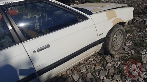 mazda 323 sedan çıkma sağ ön kapı