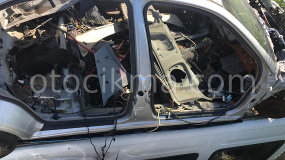 alfa romeo 166 kesme sağ marşbiyel