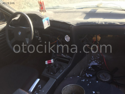 BMV E30 DOLU TORPİDO