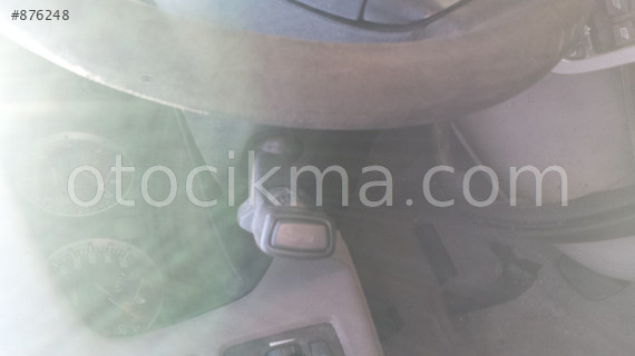 2005 VOLVO V50 HATASIZ SİNYAL KOLU.
