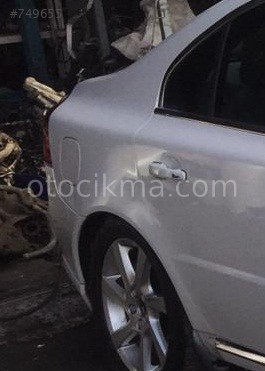 VOLVO S80 SAĞ ÇIKMA DEPO KAPAĞI.