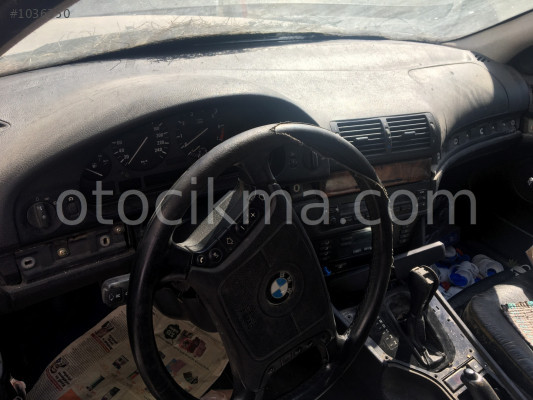 BMW 520İ KOMPLE GÖĞÜSLÜK