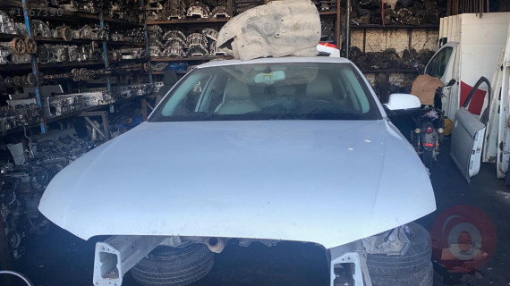 2012 AUDİ A4 ÇIKMA HATASIZ DOLU KAPUT