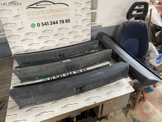 OPEL ASTRA G BAGAJ KİLİDİ ÜST PLASTİĞİ ORJİNAL ÇIKMA