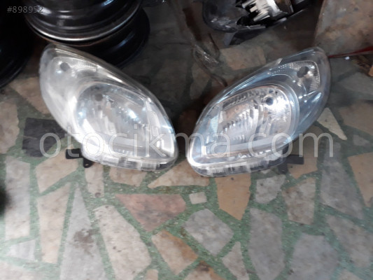 2014 model  kangoo sağ on far
