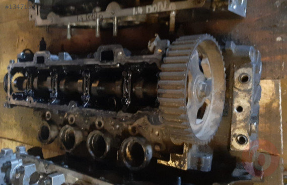 citroen c3 1.4 8v dizel çıkma silindir kapak