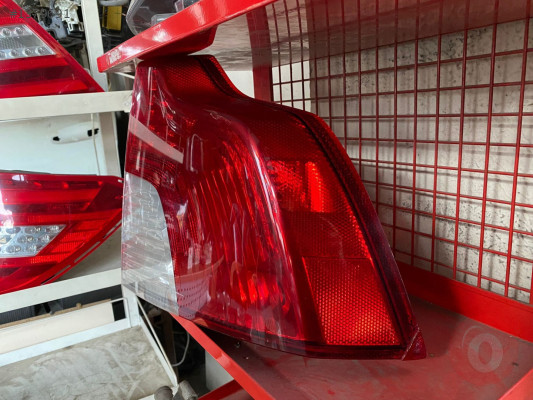 VOLVO S60 STOP LAMBASI SAĞ ORJİNAL ÇIKMA TEMİZ