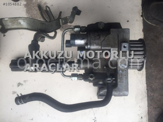 MİTSUBİSHİ L200 MAZOT POMPASI ÇIKMA