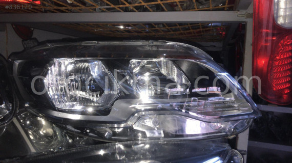PEUGEOT 301 SAĞ ÖN FAR EYÜPCAN OTO ÇIKMA'DA