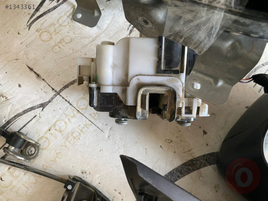 PEUGEOT BİPPER SAĞ ÖN KAPI KİLİDİ ORİJİNAL ÇIKMA
