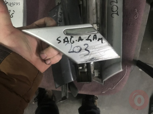 203 SAĞ ARKA ÇAMURLUK ÇITASI MERCEDES ORJİNAL ÇIKMA PARÇA