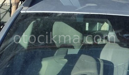 2005 VOLVO V50 ORİJİNAL KOLTUK BAŞLIĞI.