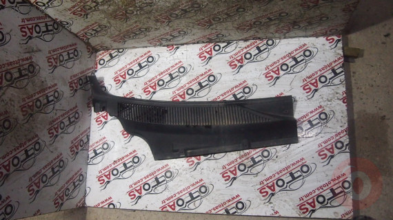 Fiat Doblo Sağ Ön Cam Izgarası 735279114