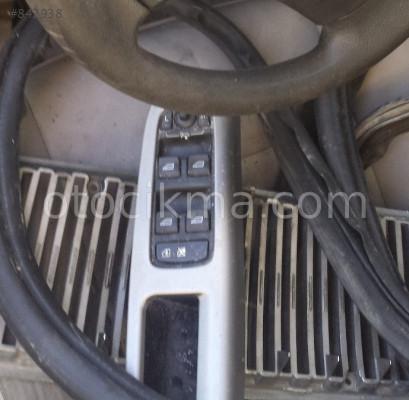 KOMPLE ÇIKMA 2005 VOLVO V50 CAM DÜĞME TAKIMI.