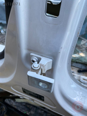 volkswagen tiguan 2012 sol arka kapı alt menteşesi