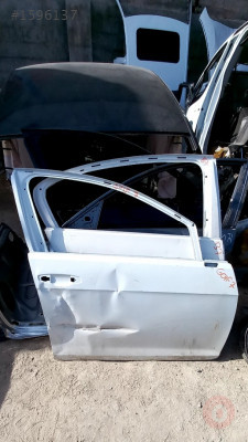 2012-2014 Golf 7 Sağ Ön Kapı Orjinal Çıkma