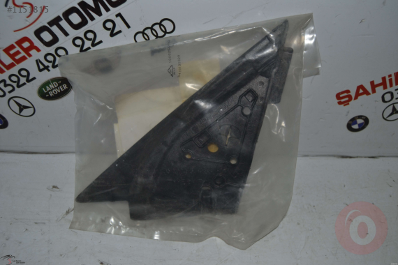 MERCEDES C SERİSİ A204 W204 AYNA SOL ÖN İZOLASYON A204811089