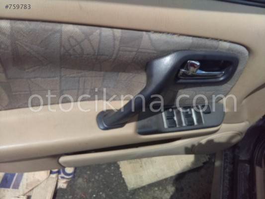 2000 NISSAN PRİMERA 1.8 HATASIZ İÇ KAPI KOLU.